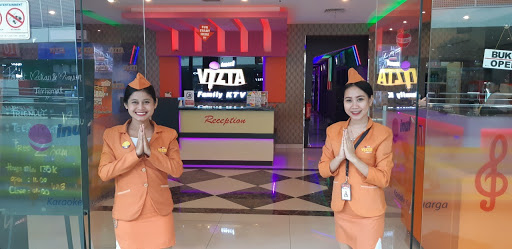 Bisnis Karaoke Berpenghasilan Rp17 Miliar Per Bulan Dikabarkan Bangkrut, Inul Daratista Putar Otak Demi Karyawannya